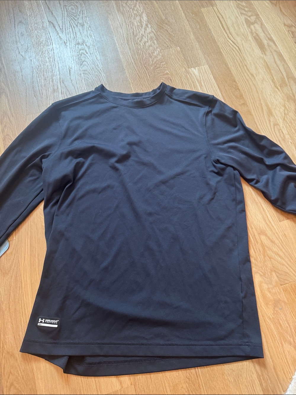 Under Armour Black Long-Sleeve Athletic Crew
